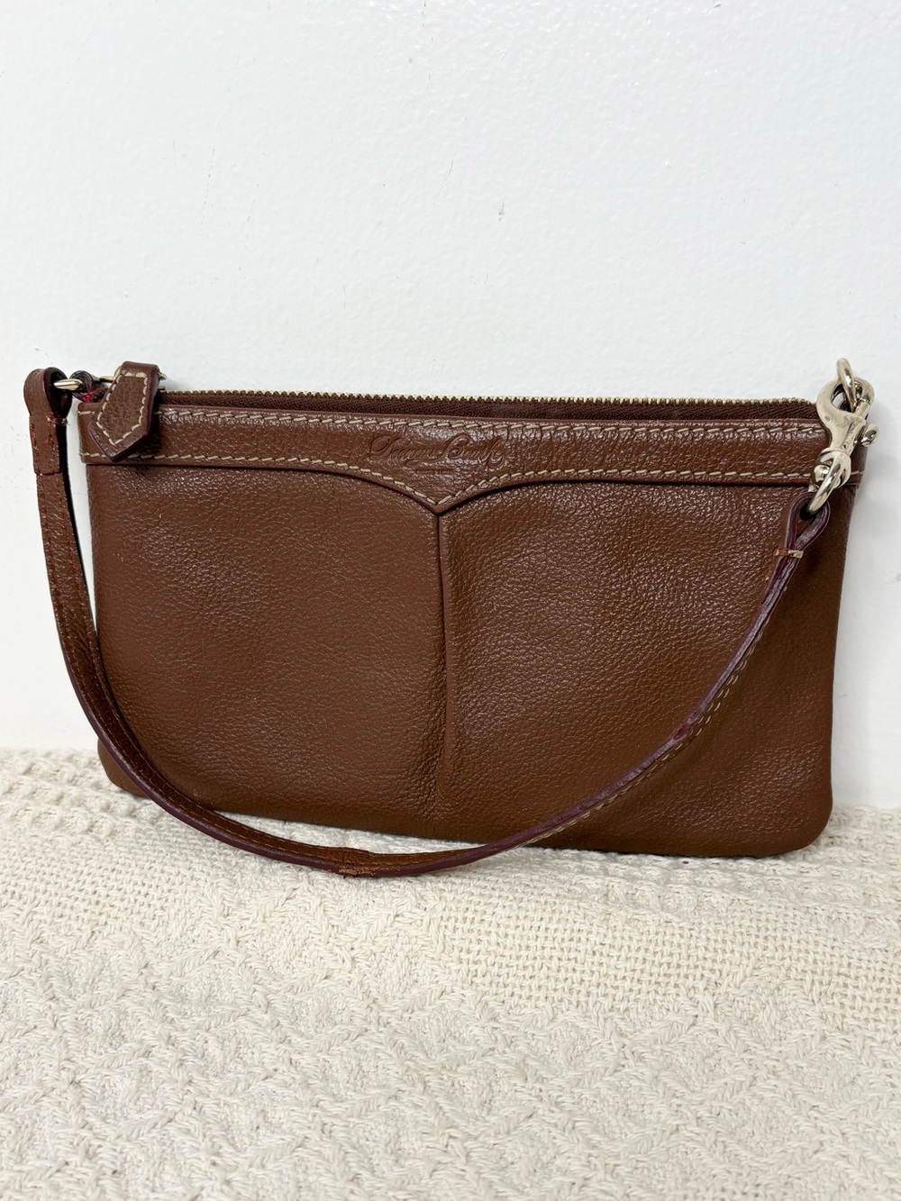 Y2K Dooney & Bourke Brown Leather Wristlet Demi Bag